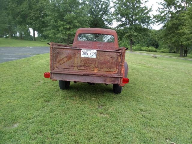 1955 Ford F-100 Standard Cab Pickup