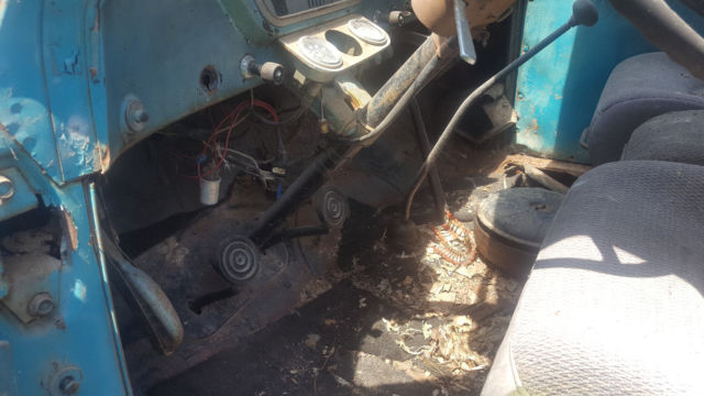 1955 Blue Ford F-350 truck