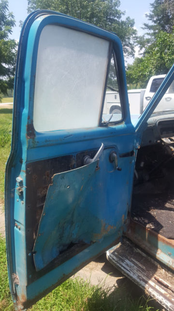 1955 Blue Ford F-350 truck