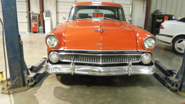 1955 Ford Fairlane