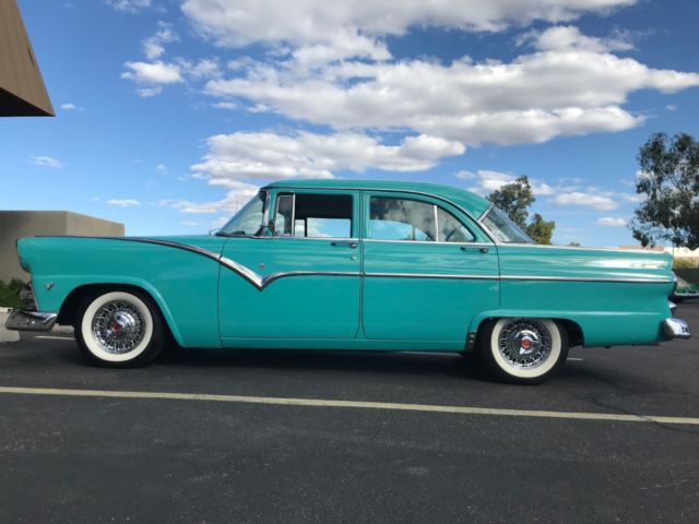 1955 Ford Fairlane