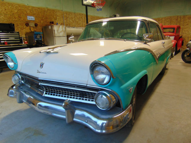 1955 Ford Fairlane
