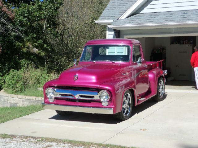 1955 Pink Pearl Ford F-100 Step-Side Bed