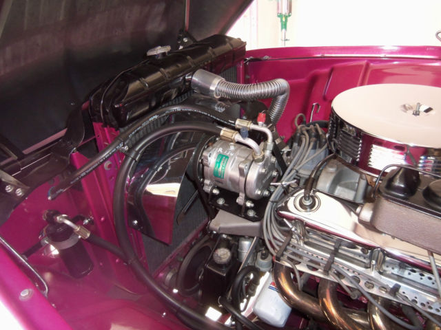 1955 Pink Pearl Ford F-100 Step-Side Bed