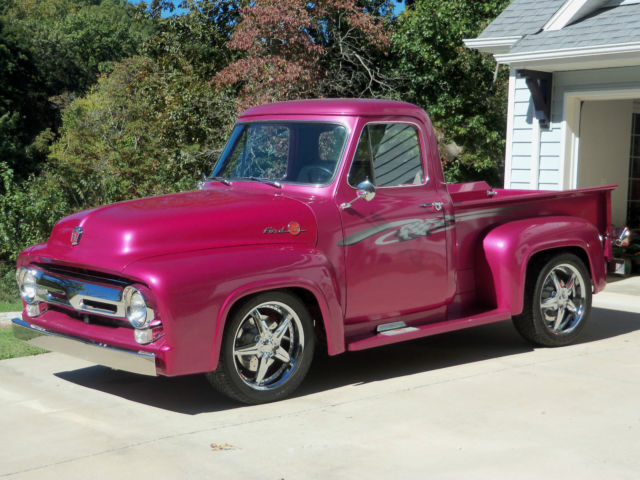 1955 Pink Pearl Ford F-100 Step-Side Bed