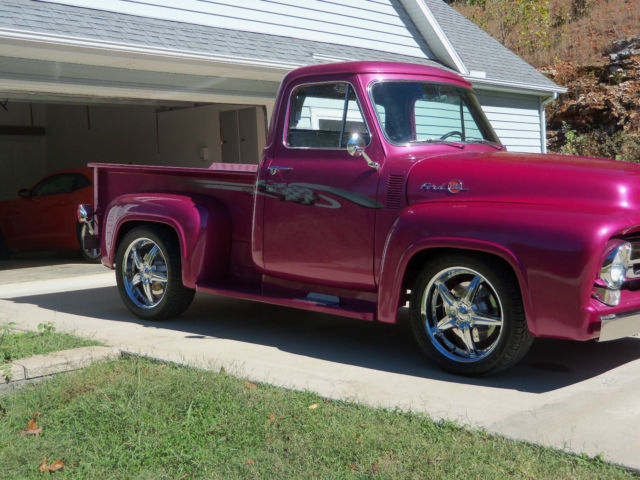 1955 Pink Pearl Ford F-100 Step-Side Bed