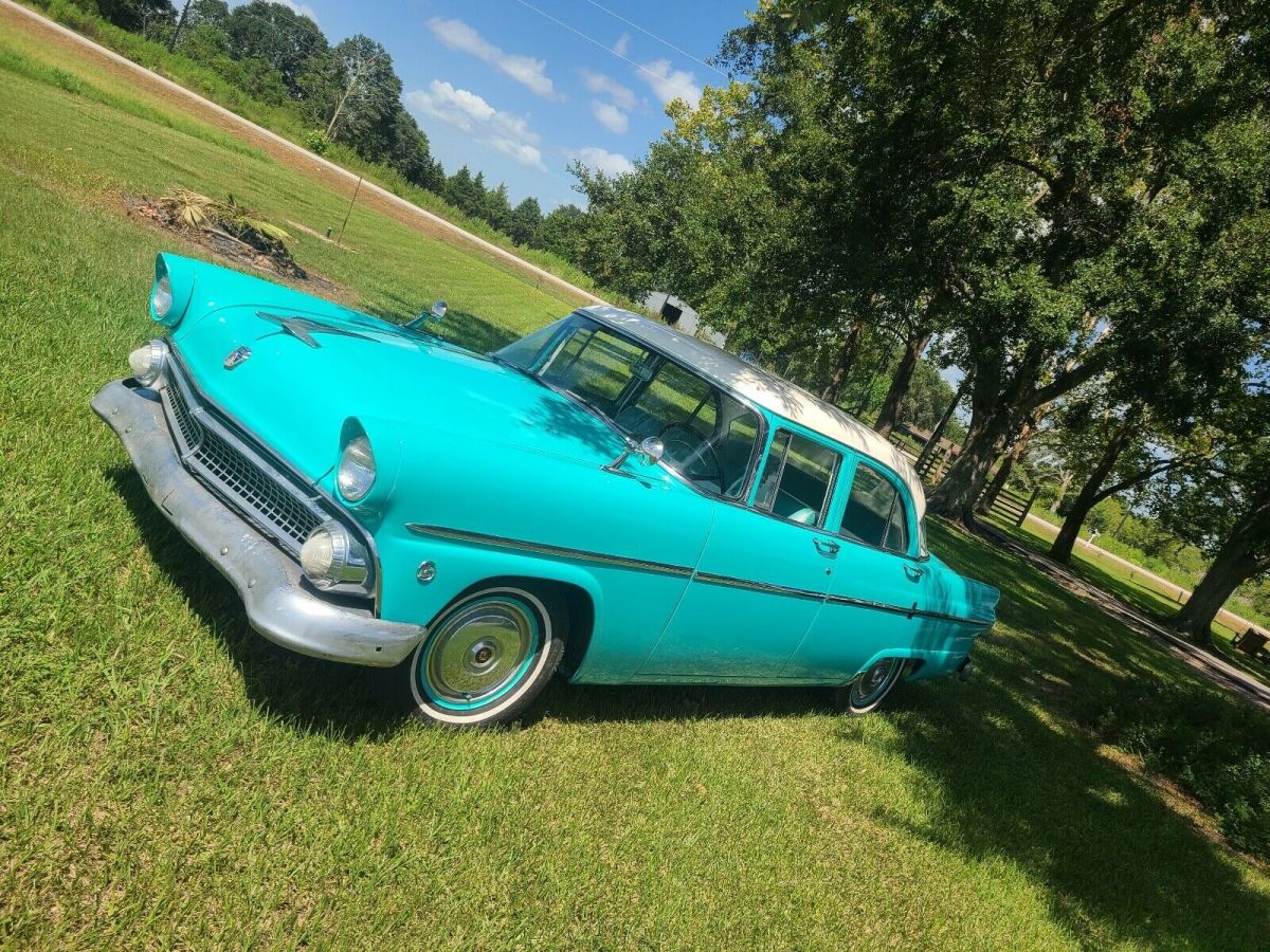 1955 Blue Ford sedan Sedan