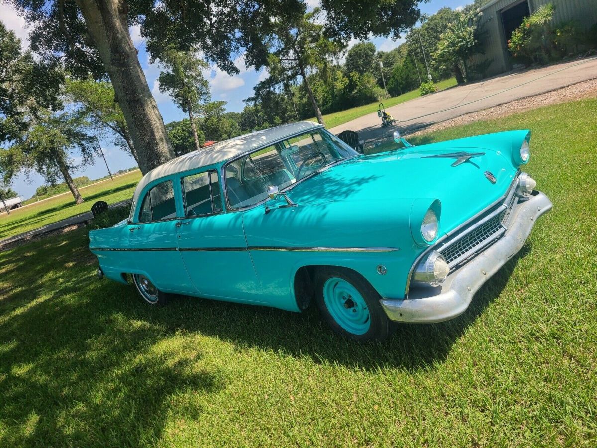 1955 Blue Ford sedan Sedan