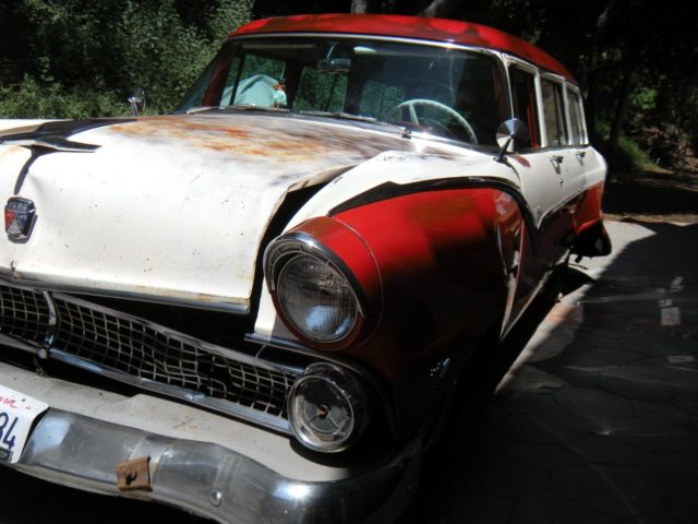 1955 RED & WHITE Ford Fairlane Wagon