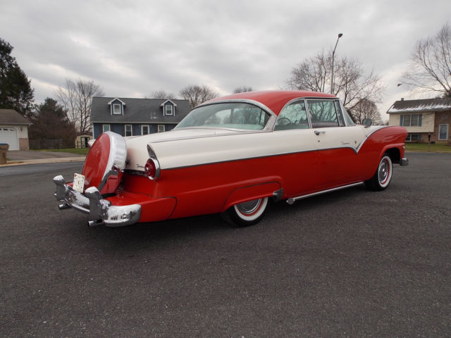 1955 Ford Victoria