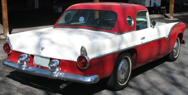 1982 Red/white Ford Thunderbird Convertible