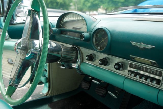 1955 Ford Thunderbird