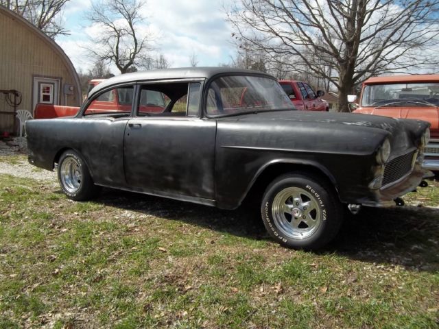 1955 primer Chevrolet Bel Air/150/210 2 Door Sedan
