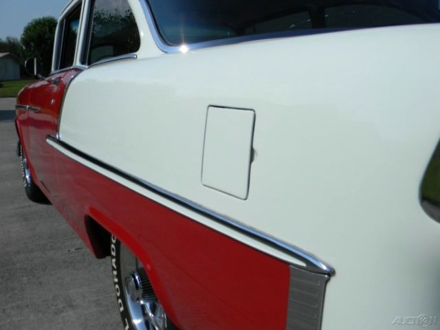 1955 White Chevrolet Bel Air/150/210