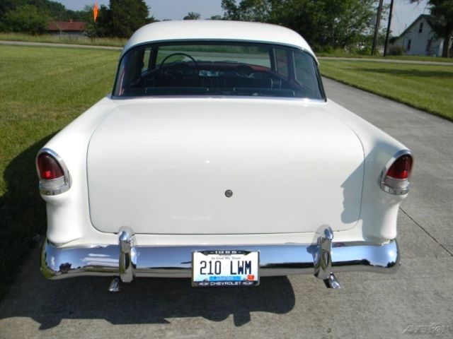 1955 White Chevrolet Bel Air/150/210