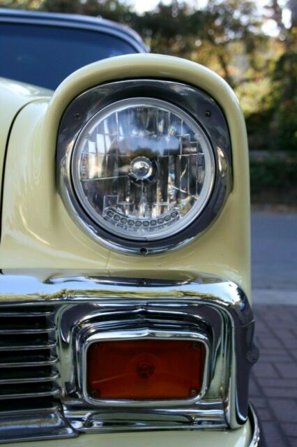 1956 Black & Yellow Chevrolet Bel Air/150/210 Wagon