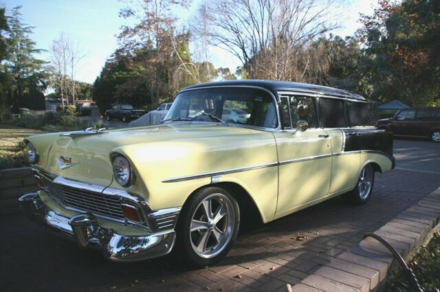 1956 Black & Yellow Chevrolet Bel Air/150/210 Wagon