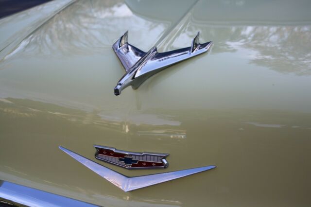 1956 Black & Yellow Chevrolet Bel Air/150/210 Wagon