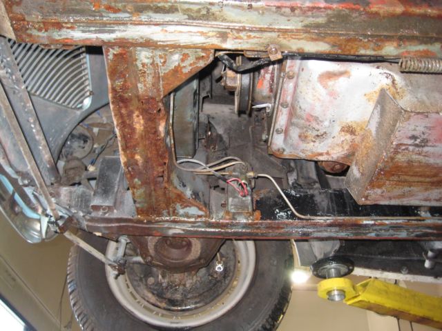 1957 Light Blue/White Austin Healey 100 Convertible