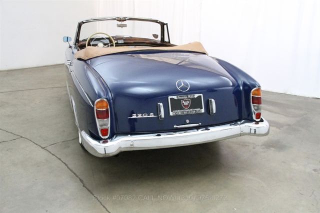1956 Blue Mercedes-Benz 220S