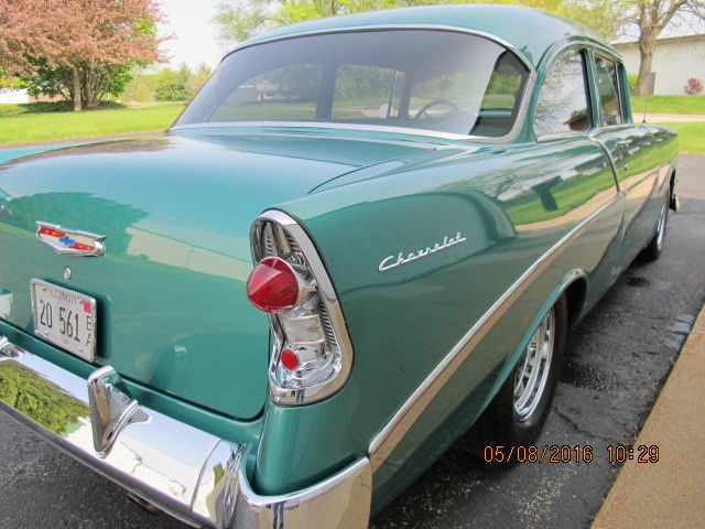 1956 Green Chevrolet Bel Air/150/210 Sedan