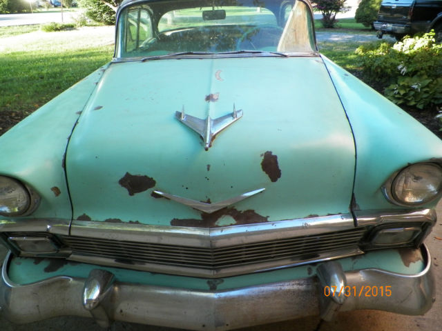 1956 GREEN & WHITE Chevrolet Bel Air/150/210 Sedan