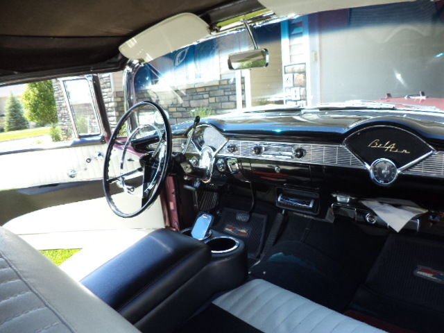 1956 DUSK PLUM/INDIA IVORY Chevrolet Bel Air/150/210 Convertible