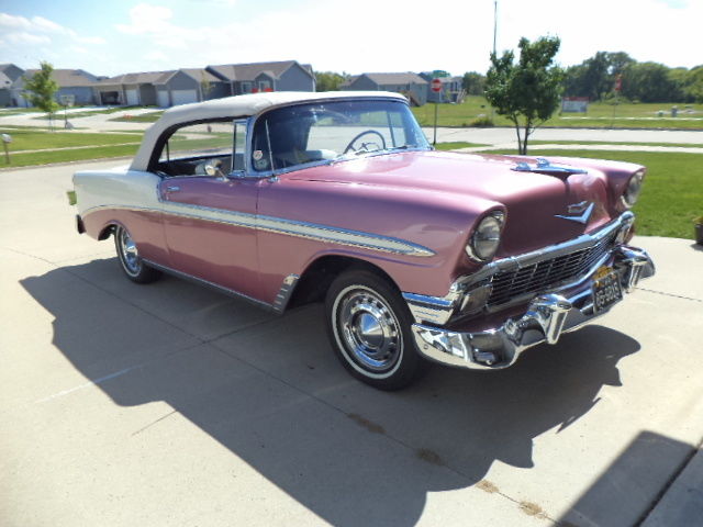 1956 DUSK PLUM/INDIA IVORY Chevrolet Bel Air/150/210 Convertible