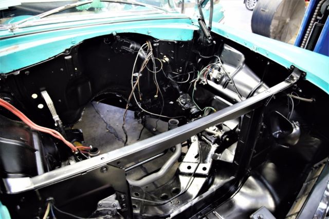 1956 TURQUOISE WITH WHITE Chevrolet Bel Air/150/210 Convertible