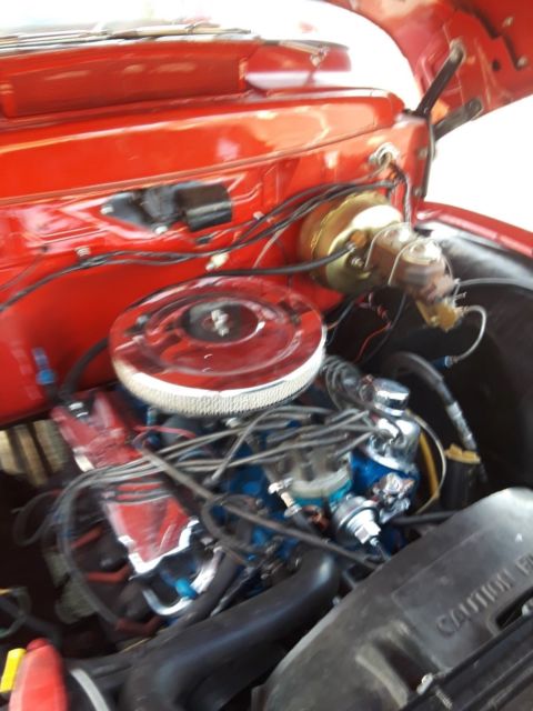 1956 Red Ford F-100 tk