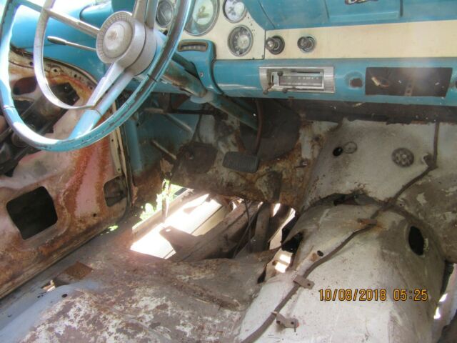 1956 Green wt Ford Fairlane 2dr ht