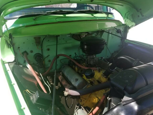 1956 Green Ford F-100 2Wheel drive