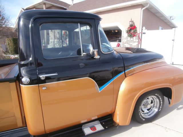 1956 Purple / black Ford F-100 Standard Cab Pickup