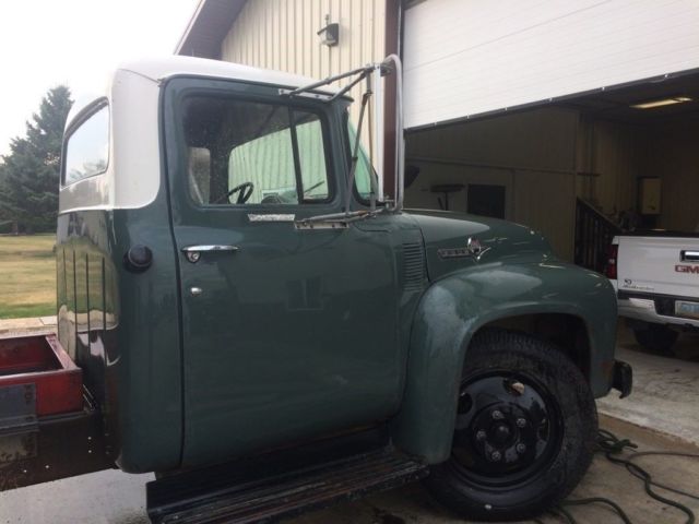 1956 Green Ford F-500 Cab & Chassis