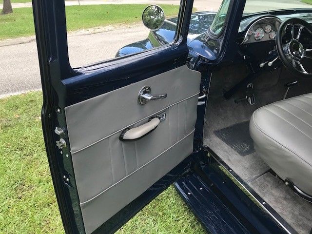 1956 blue Ford F-100 Extended Crew Cab Pickup