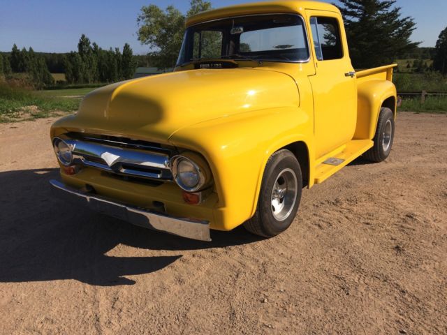 1956 Ford F-100