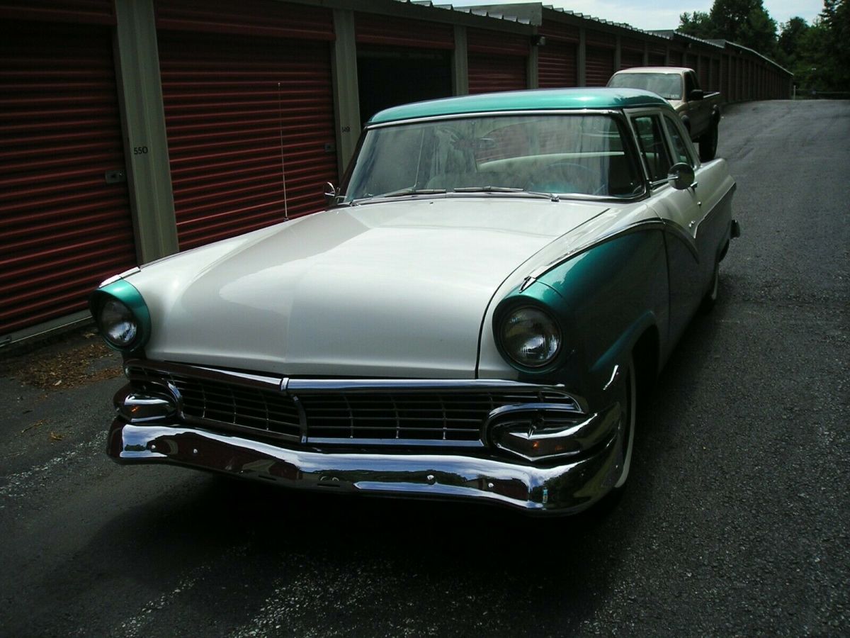 1956 Ford Fairlane Coupe