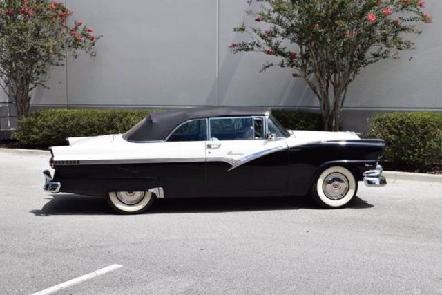 1956 Black & white Ford Sunliner Convertible