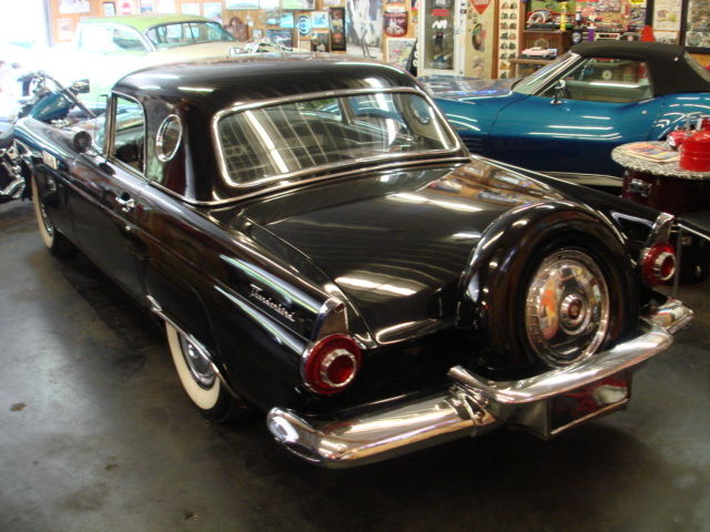 1955 Ford Thunderbird