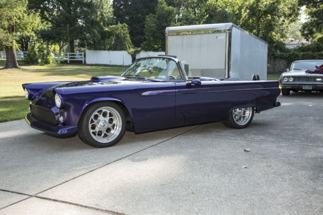 1956 Ford Thunderbird