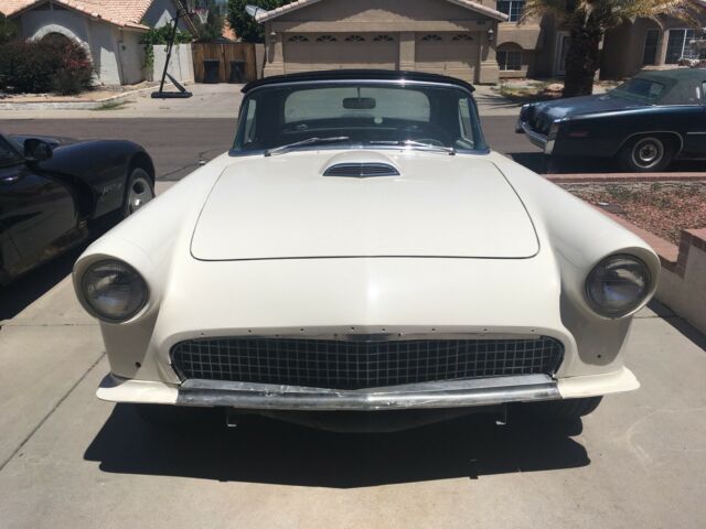 1956 Ford Thunderbird