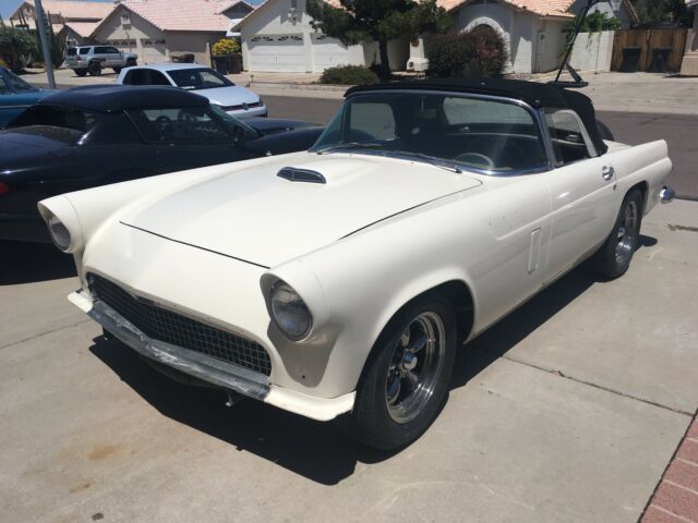 1956 Ford Thunderbird