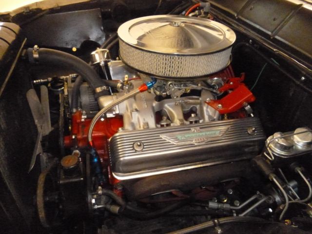 1956 BLUE/WHITE Ford Fairlane 4 DOOR