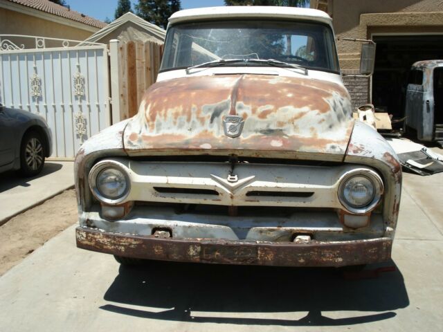 1956 Ford F-100