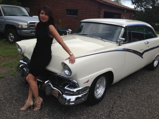 1956 White Ford Crown Victoria U/K