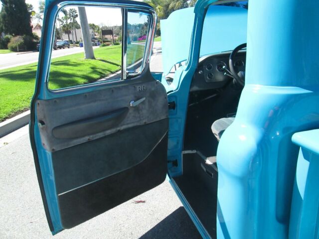 1956 blue GMC P/U