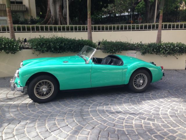 1956 tyrolite green MG MGA