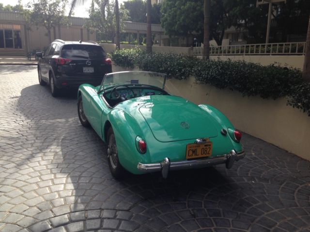 1956 tyrolite green MG MGA