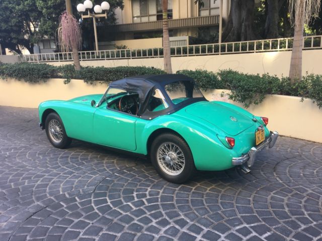1956 tyrolite green MG MGA