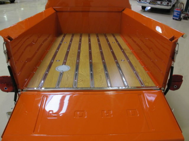 1956 Orange Ford F-100